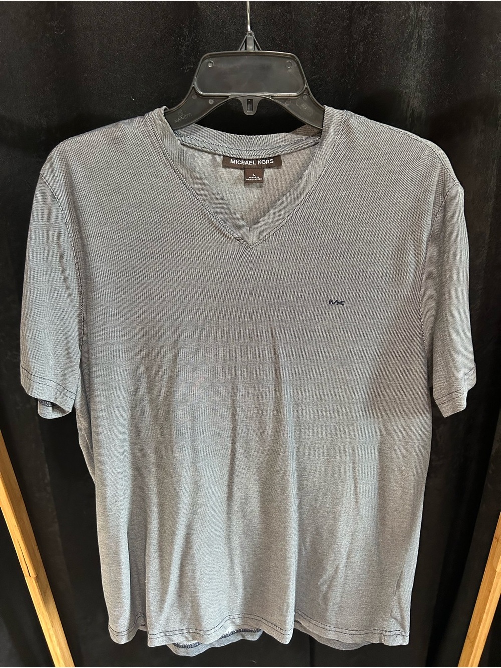 Michael Kors Men's Light Gray V-Neck Short Sleeve Tee